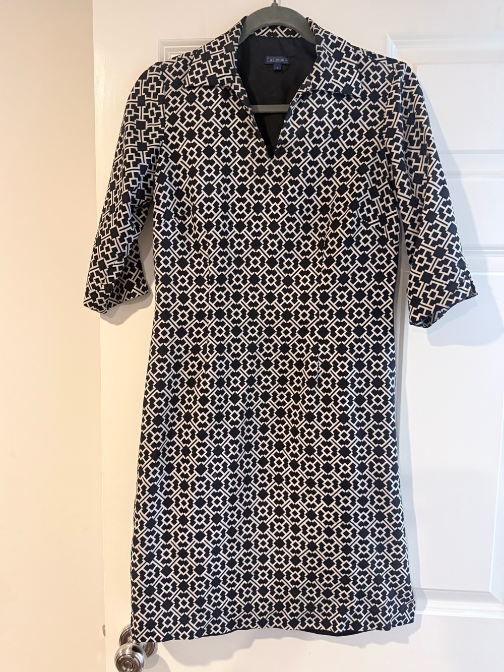 J. McLaughlin Black & White Geometric Collared Dress Size 0